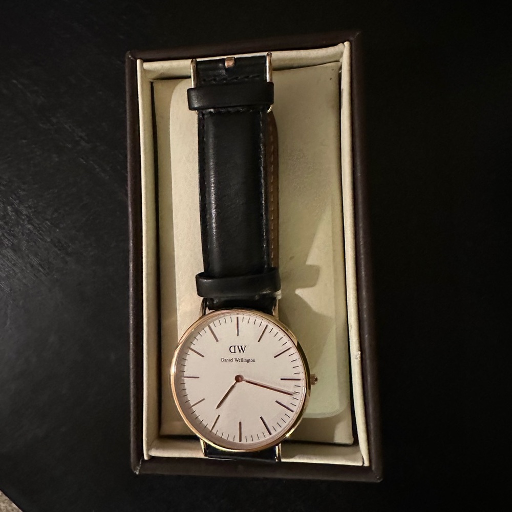 Daniel Wellington Black Leather Watch